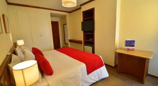 Трёхместный номер Classic Oxford Hotel