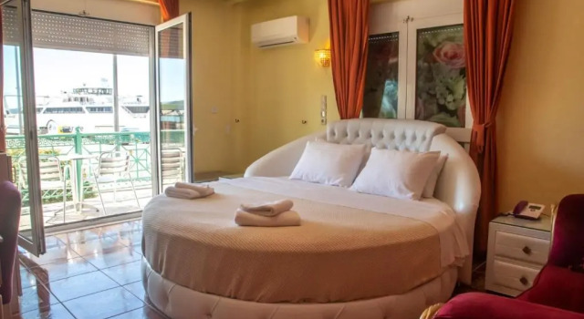 Номер Standard Hotel Astoria