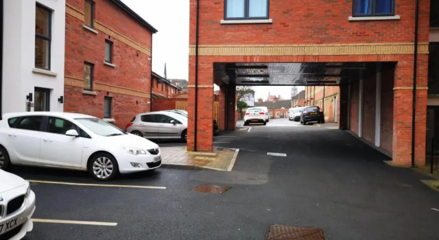 Апартаменты с 2 комнатами Belfast Central 2 Bedroom Luxurious Modern Stay