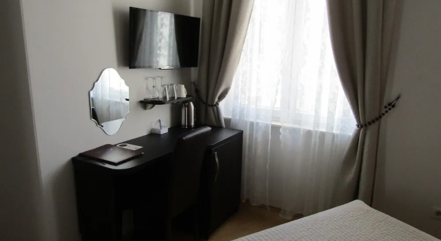 Morpurgo Lux, Prenota Hotel Splitska 