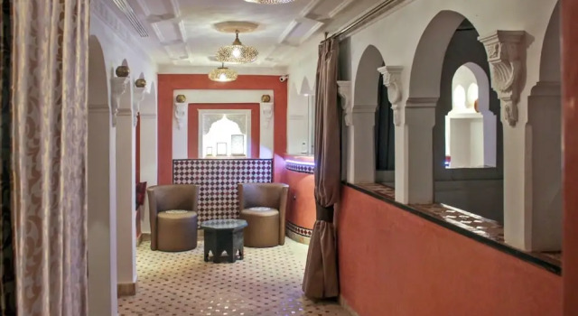 House With 6 Bedrooms in Marrakech, With Wonderful City View, Private, Забронировать Отель Отели Марракеш-Тенсифт-Эль-Хауз с парковкой, Парковка