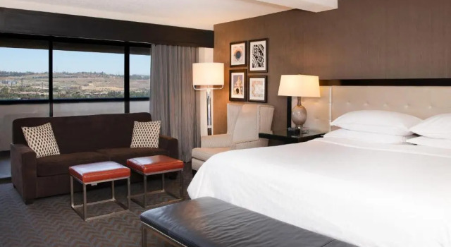 Двухместный номер Deluxe с видом на город Sheraton Mission Valley San Diego Hotel