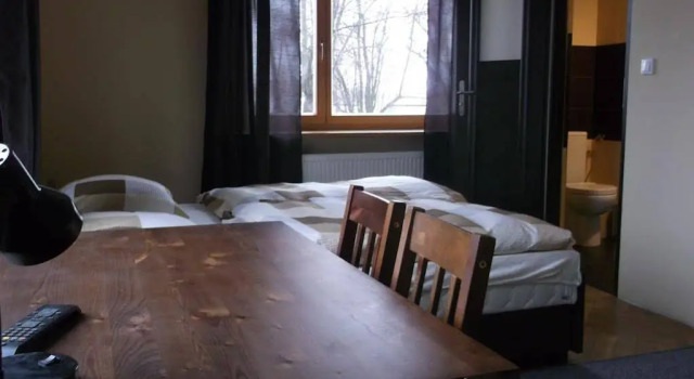 Pokoje Pod Zielonym Dachem Hostel Wroclaw, Buchen Sie Hostel Psie Pole 