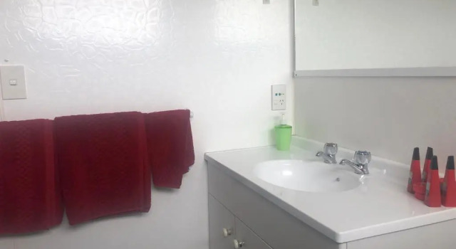 Апартаменты Thornton Lodge Motel