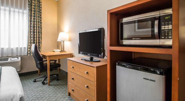 Двухместный номер Standard Quality Inn Dubuque on Hwy 20