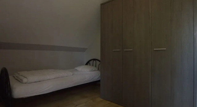 Spacious Holiday Home in Ovifat With Terrace, Rezervovat Rekreační dům Hotely v Lutych s parkováním, Parkování