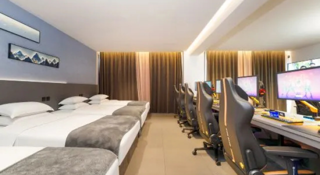 Кровать в общем номере Taiyuan Jingtin E-sports Homestay