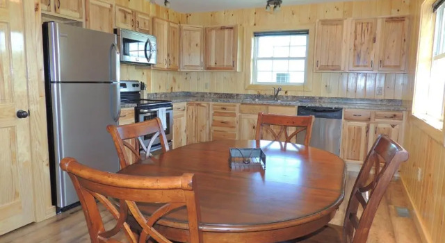 Коттедж с 2 комнатами Angel Rock Waterfront Cottages and Vacation Homes
