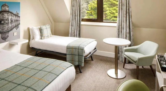 Семейный номер Classic Mercure Hull Grange Park Hotel