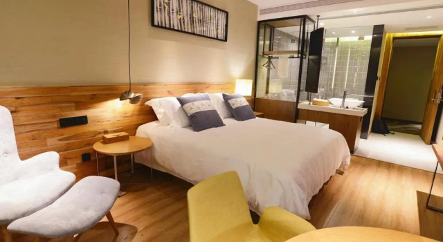 Номер Deluxe Eden Hotel