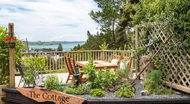 Коттедж Allure Lodge