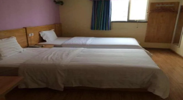 7 Days Inn Taicang Bus Station Branch, Book Hotel Hoteller i Suzhou med parkering, Parkering