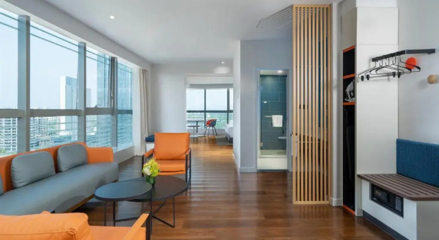 Люкс c 1 комнатой Holiday Inn Express Chengdu High-Tech Zone