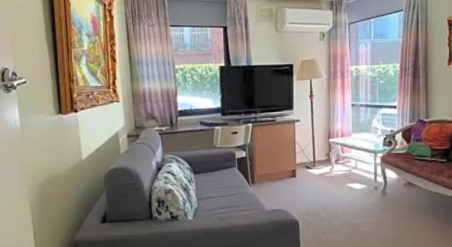 Апартаменты Albert Heights Serviced Apartment