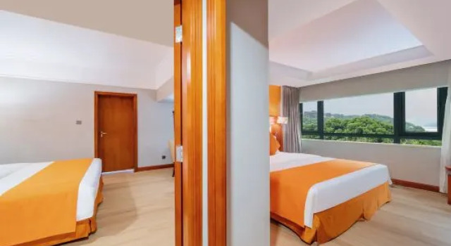 Семейный люкс Shangcheng Resort Zhongshan（in the ChangJiang Golf Course）