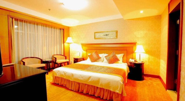 Central Plaza Dalian, Rezervovat Hotel Hotely v Liaoning s parkováním, Parkování