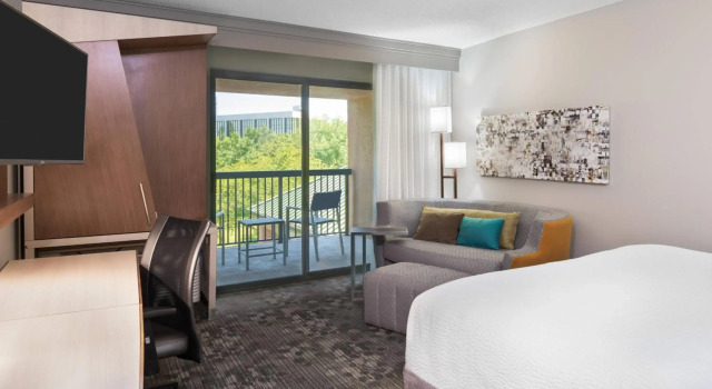 Courtyard by Marriott Lafayette Airport