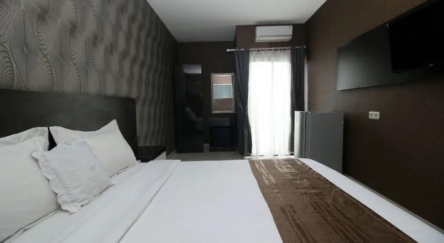 Arotel BSD