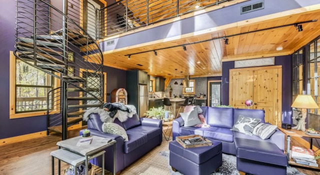 Whispering Waters 1 Bedroom Cabin by Redawning