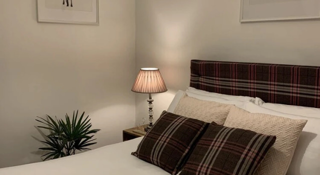 Immaculate 1-bed Apartment in Glasgow Denniston, Забронировать Апартаменты/квартира Глазго 