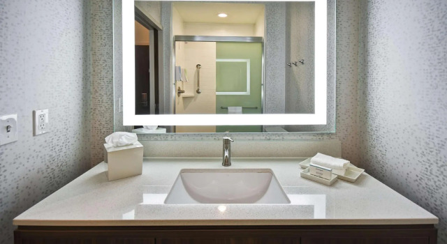 Двухместный люкс Home2 Suites By Hilton Oklahoma City Airport