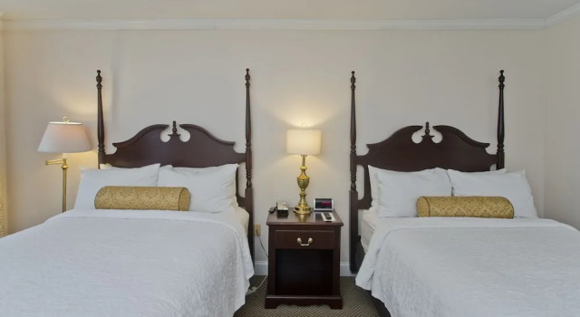 Четырёхместный номер Standard The Hotel Northampton