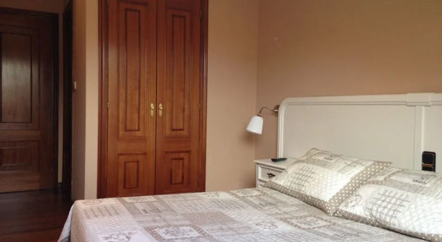 Hostal La Frontera, Забронировать Гостевой дом Феррол Artabro Gulf, рядом с Собор Святого Юлиана