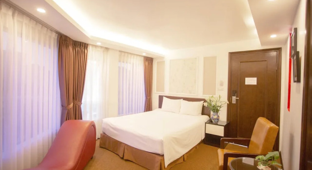 Двухместный люкс Dinh Hotel