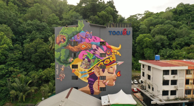 Кровать в общем номере TOOJOU Kota Kinabalu - Travel Meets Social