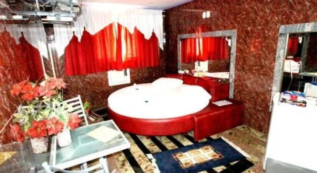 Motel Desejo (Adult Only)
