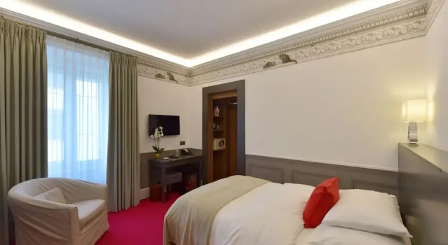 Одноместный номер Standard с видом на город Golf Hotel René Capt