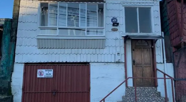 Hospedaje Familiar Gladys House, Забронировать Отель Пуэрто-Монт Carretera Austral, рядом с El Paseo Pier