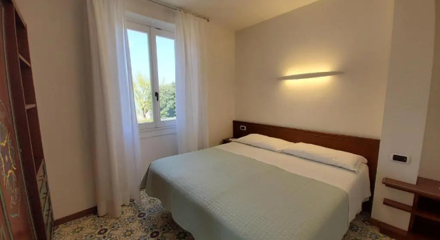 Residence LUlivo - Apartments in the city Center, with Fitness, Squash & Private Parking, Book Apartment Hotels in Como with a Pool, Swimming Pool