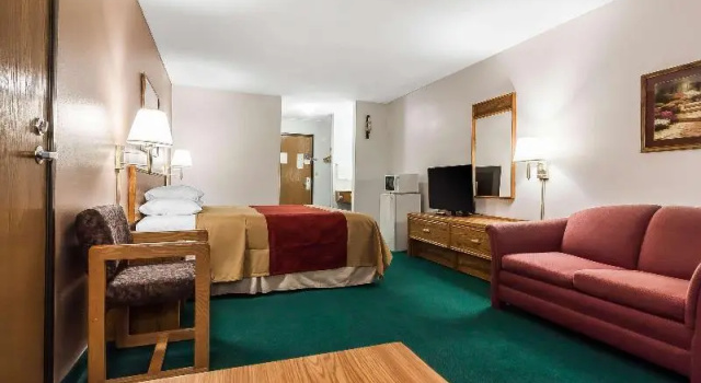 Двухместный люкс Rodeway Inn Holdrege