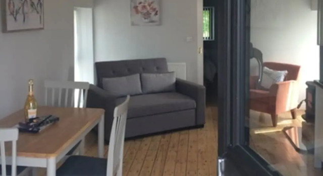 Apartment Sleeps 2 With Wood Fire, Забронировать Апартаменты/квартира Скалы Ринг-ов-Галлион Северная Ирландия