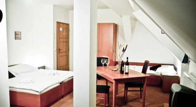 Penzion G, Rezervovat Hotel Hotely v Olomouc Region s parkováním, Parkování