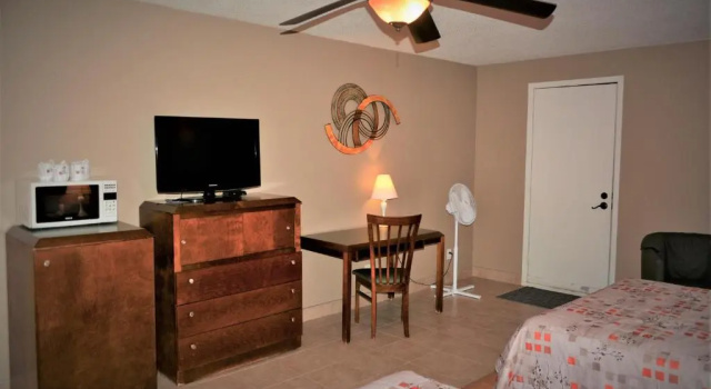 Четырёхместный номер Standard Motel Quatre Saisons