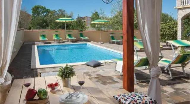 Five-Bedroom Holiday Home in Privlaka