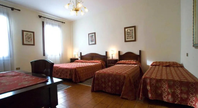 Трёхместный номер Hotel Tivoli