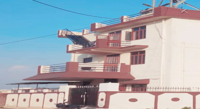 POP 82892 Holding House, Rezervovat Hotel Clement Town Uttarakhand