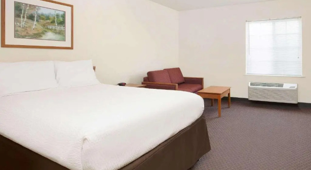 Номер Standard WoodSpring Suites Fort Worth Fossil Creek