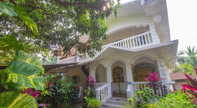 Oyo 22484 Rustic Studio Near Colva Beach, Rezerwuj Apartament Hotele w Colva z parkingiem, Parking