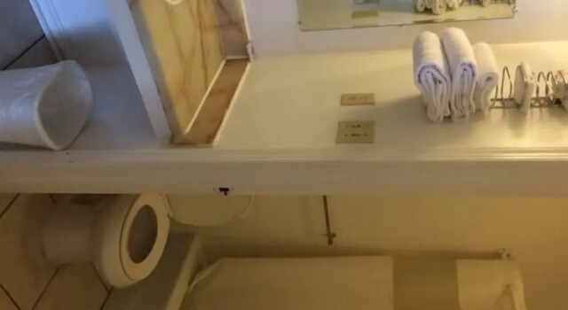 Четырёхместный номер Standard Royal Inn Motel