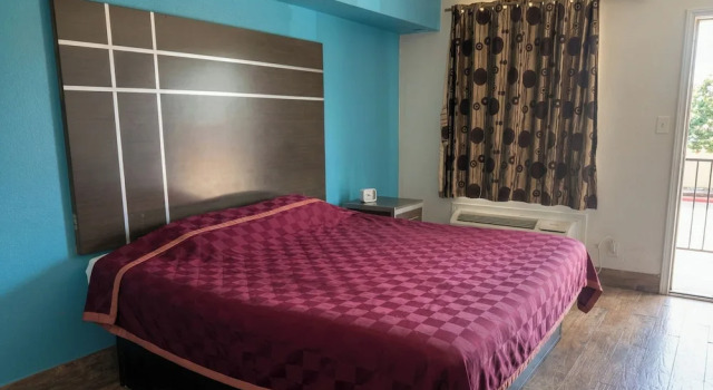 Номер Standard Golden Motel Near Houston Medical Center