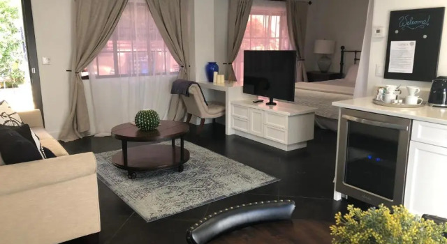 Четырёхместный номер Standard Bespoke Inn Scottsdale