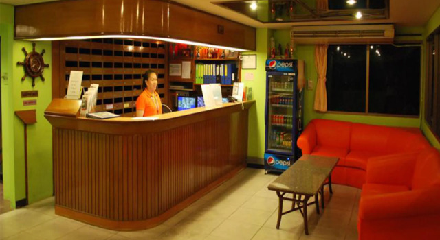 Witchuwan Apartel, Rezervovat Lázně / Resort Hotely v Central Thailand se snídaní, Snídaně