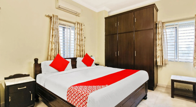 OYO Flagship 63265 Sri Nirvana Inn, Rezerwuj Hotel Hyderabad 