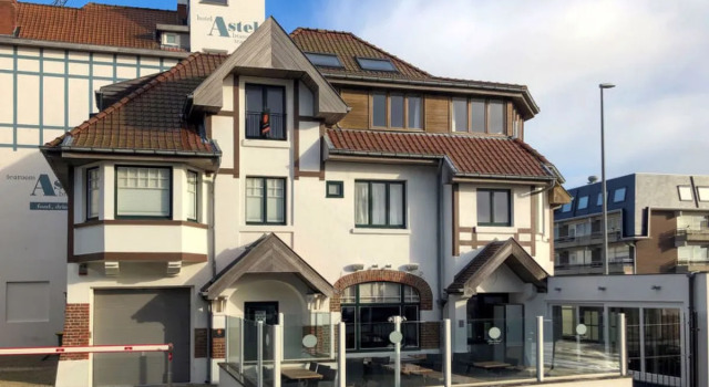 Apartment Littoral De Haan, Varaa Huoneisto Hotellit Brussels pysäköinnillä, Pysäköinti