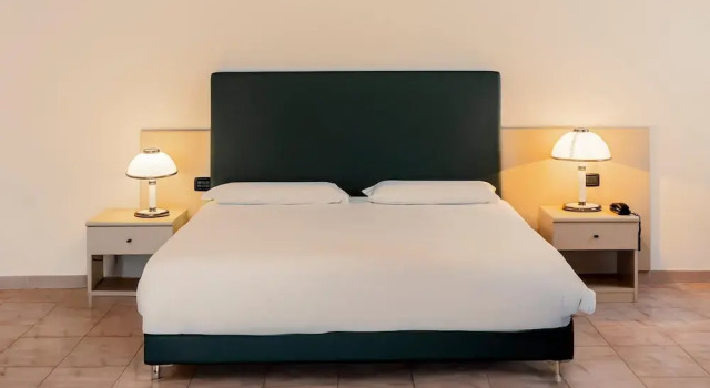 Полулюкс B&B HOTEL Bari Rondò