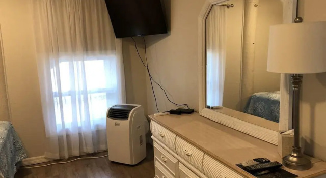 223 Pearl Whole House, Забронировать Отель Отели в центре Форт-Майерс-Бич, в центре